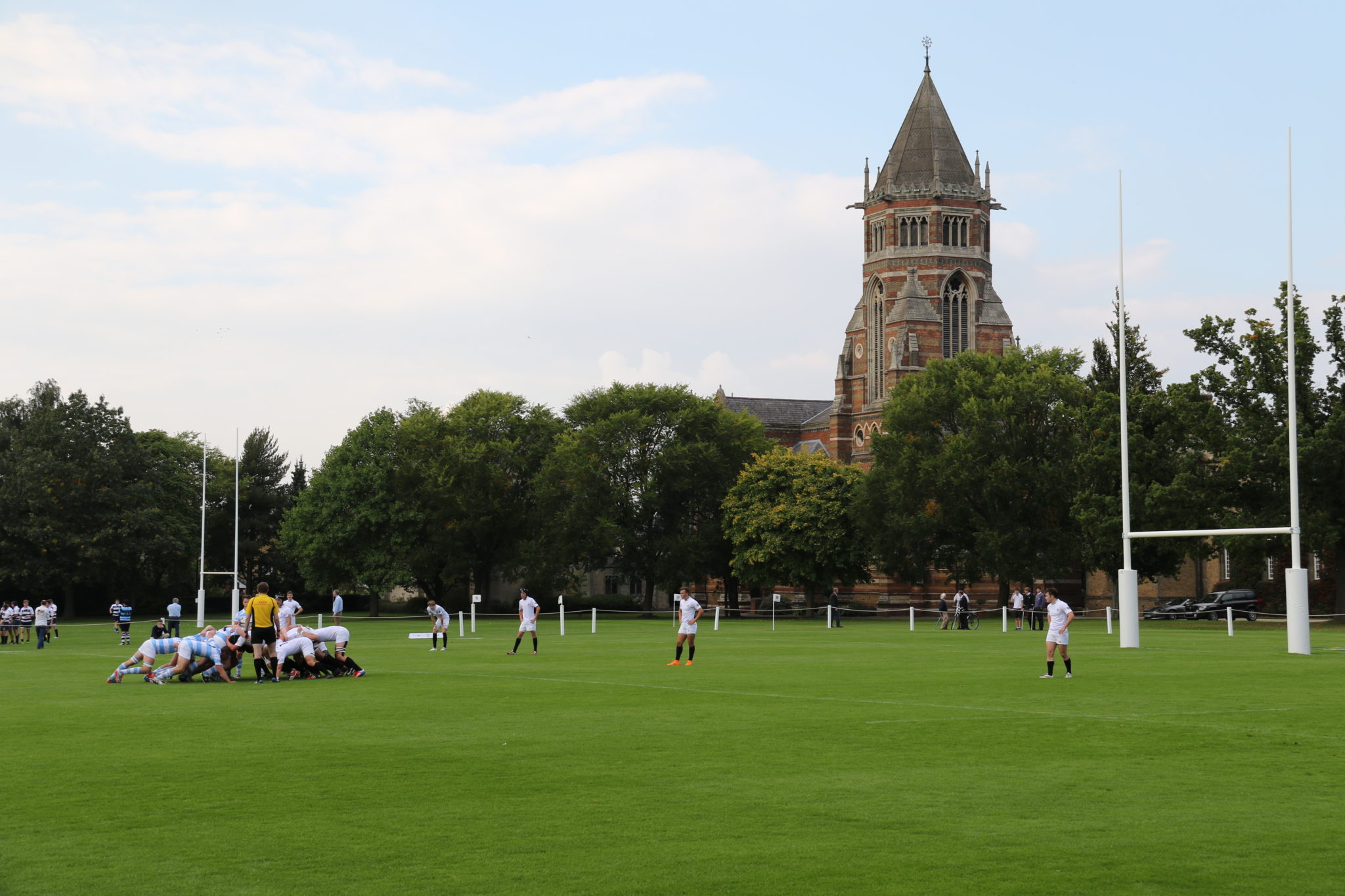 World's Largest Rugby Scrum - Rugby School